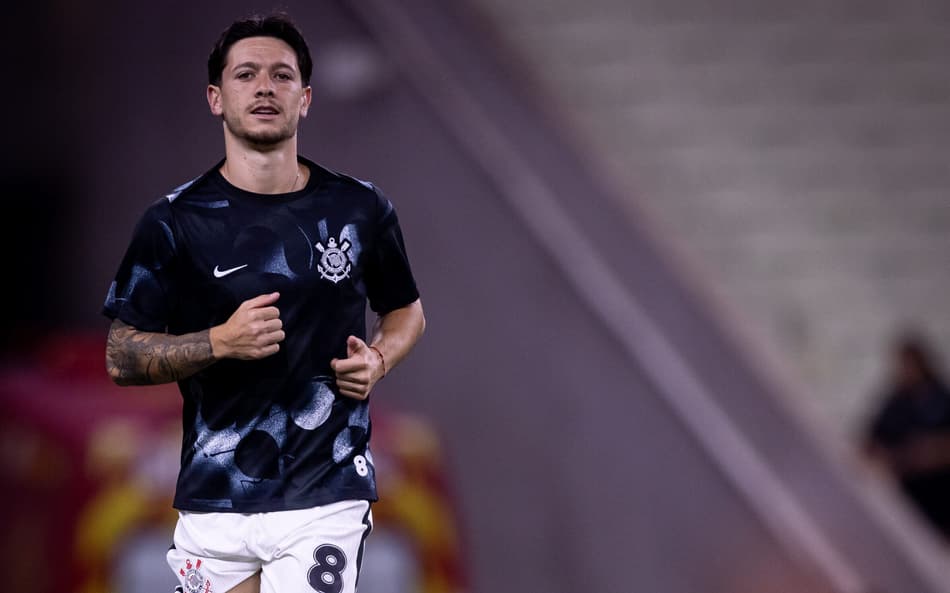 Rodrigo Garro no aquecimento para o jogo do Corinthians contra o Ceará no Castelão pelo Brasileirão