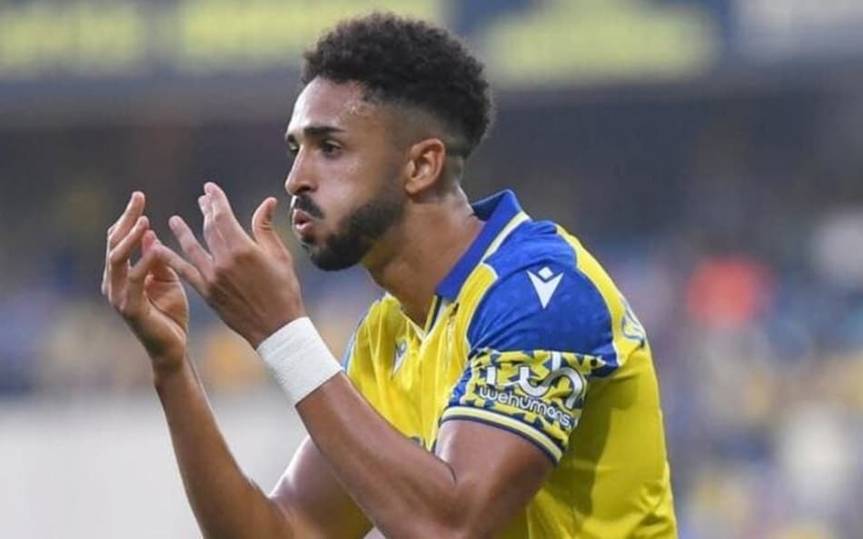 Chris Ramos deve ser o novo reforço do Botafogo (Foto: Divulgação/Cádiz)