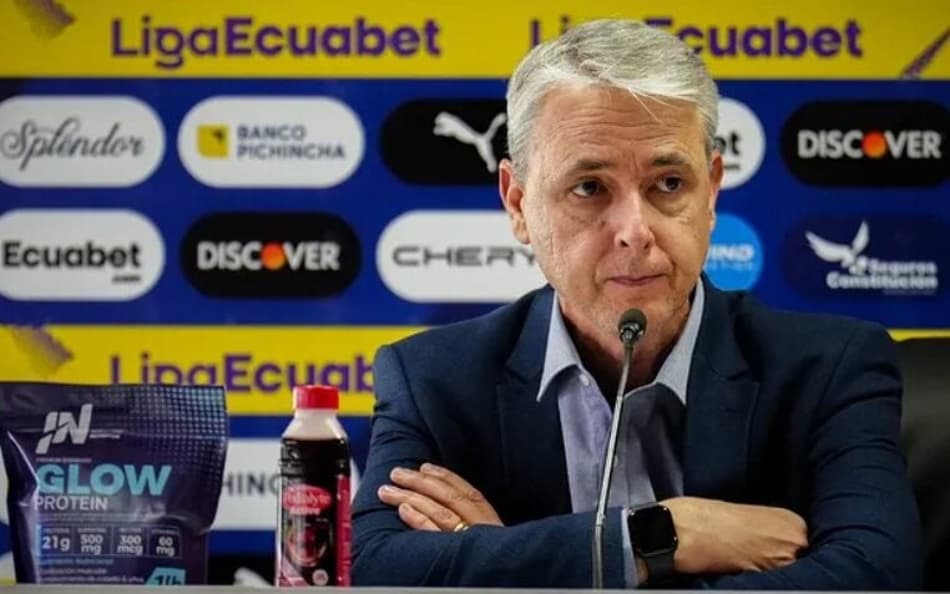 Tiago Nunes é o técnico da LDU (Foto: Reprodução/Rede sociais)