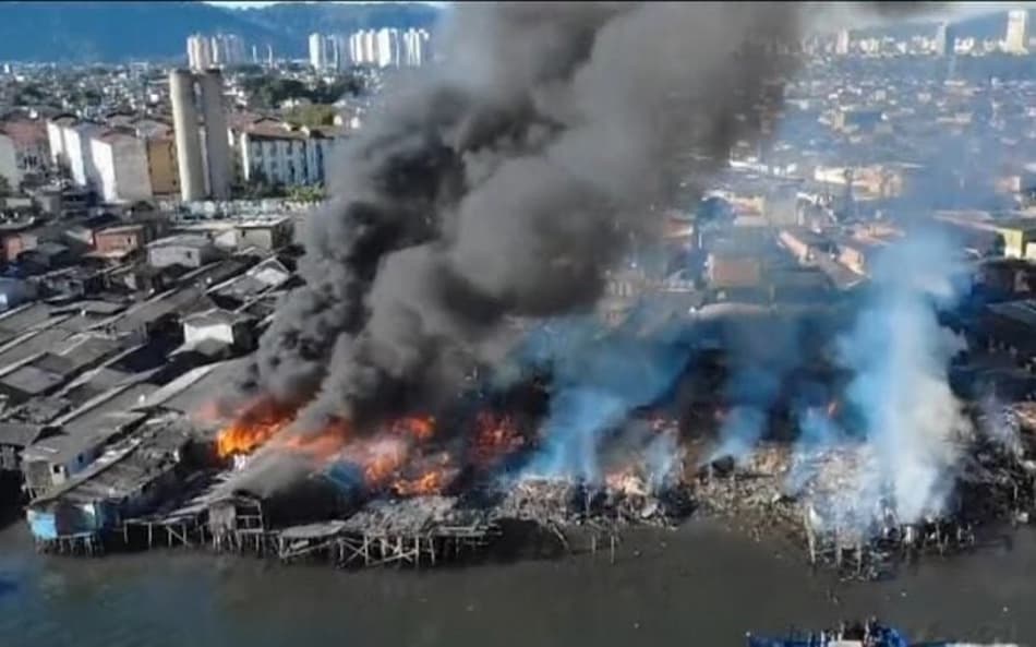 Incêndio cidade Santos