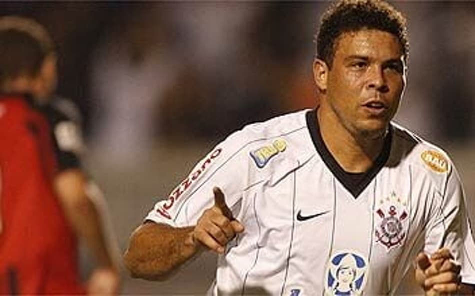 Ronaldo - Corinthians 2 x 0 Atletico-PR - 2009