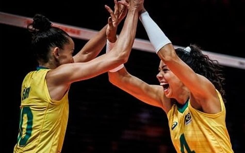 Gabi e Carol contra a Itália