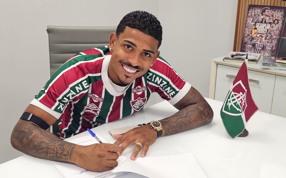 Fluminense anuncia renovação de contrato de John Kennedy até o fim de 2027 (Foto: Marcelo Gonçalves /FFC)