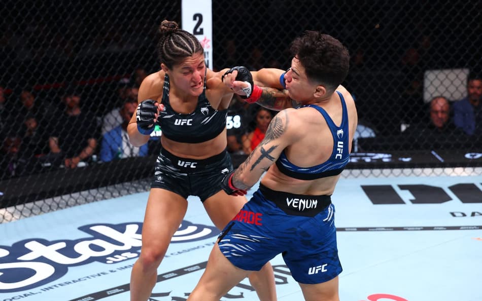 Lupita Godinez e Jessica Andrade em luta no UFC 319 (Foto: Reprodução/UFC)