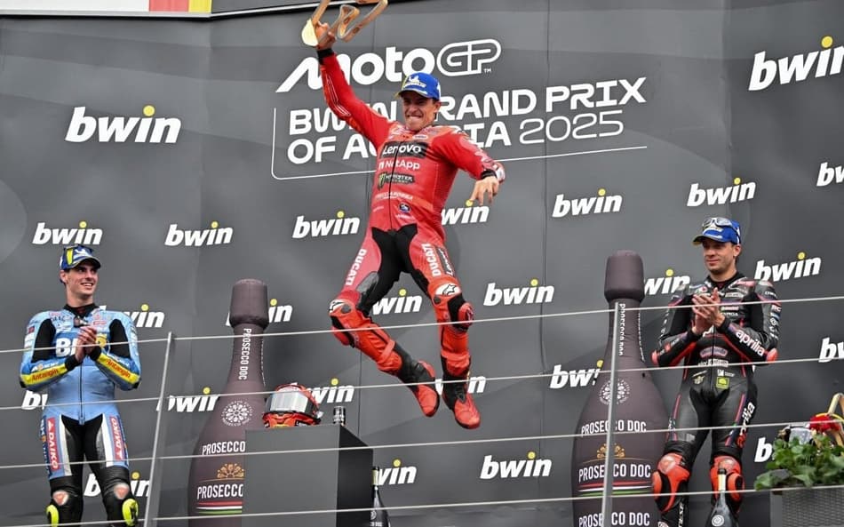 Marc Márquez lidera MotoGP (Foto: Jure Makovec / AFP)
