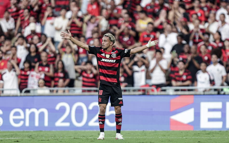 Matheus Gonçalves em atuação na final do Mundial de Clubes Sub-20. (Foto: Gilvan de Souza/Flamengo)