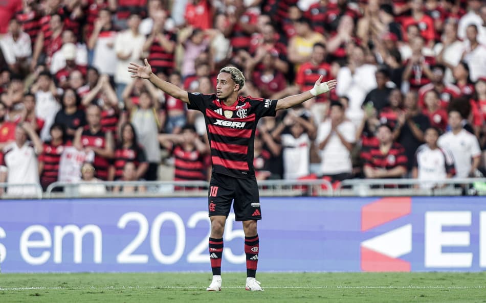 Matheus Gonçalves em atuação na final do Mundial de Clubes Sub-20. (Foto: Gilvan de Souza/Flamengo)