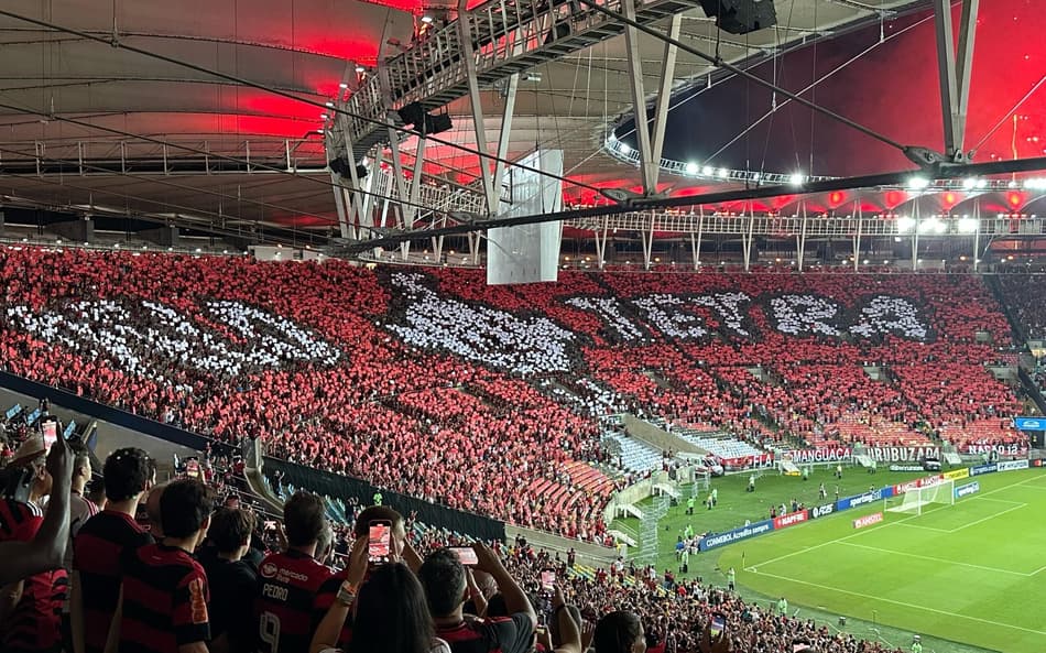 Mosaico da torcida do Flamengo contra o Central Córdoba