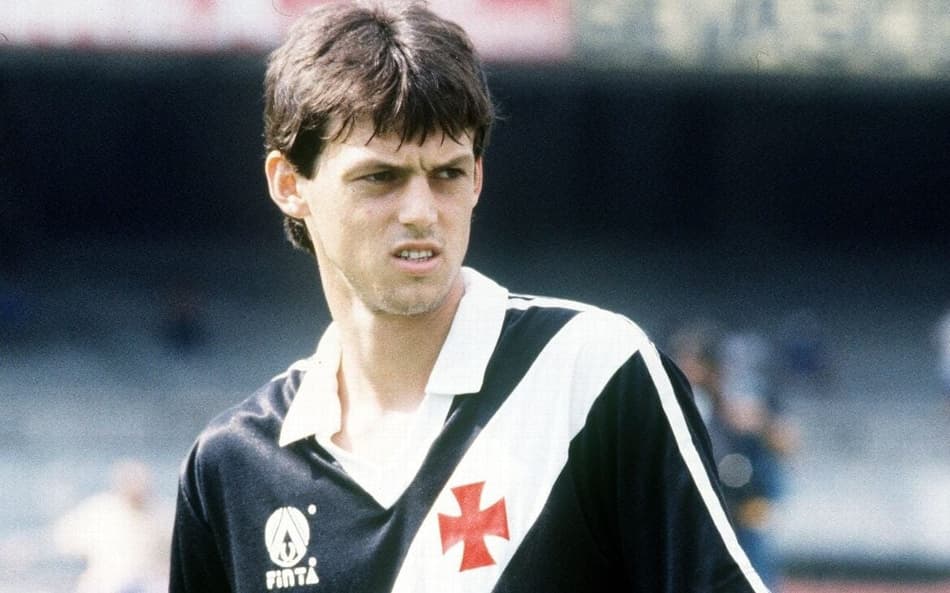 Por onde anda Sorato, ex-atacante do Vasco?