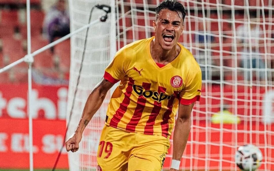 Reinier, ex-Flamengo, comemorando gol contra o Real Valladolid pela La Liga (Foto: Reprodução/Instagram)