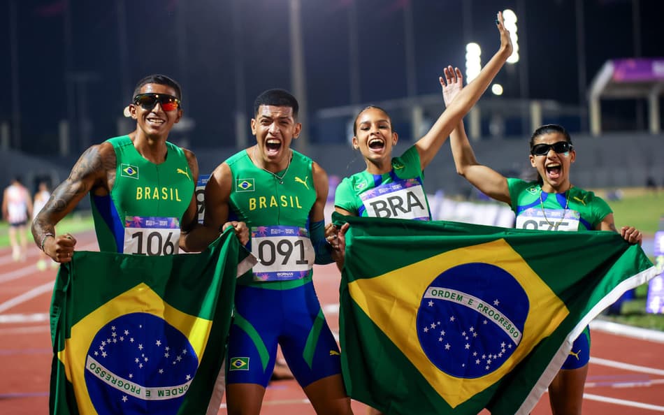 Brasil conquistou o ouro no revezamento 4x100m misto