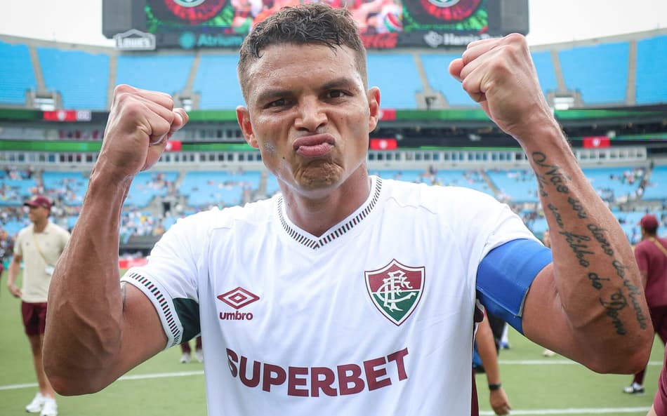 Thiago Silva celebra vitória do Fluminense no Mundial