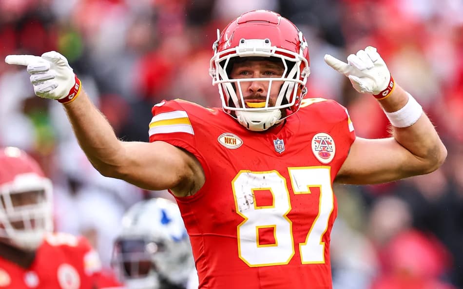 travis kelce jogando no chiefs