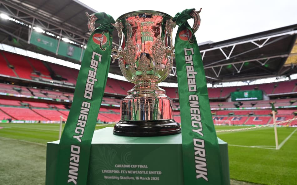 Troféu da Copa da Liga Inglesa 2024/2025