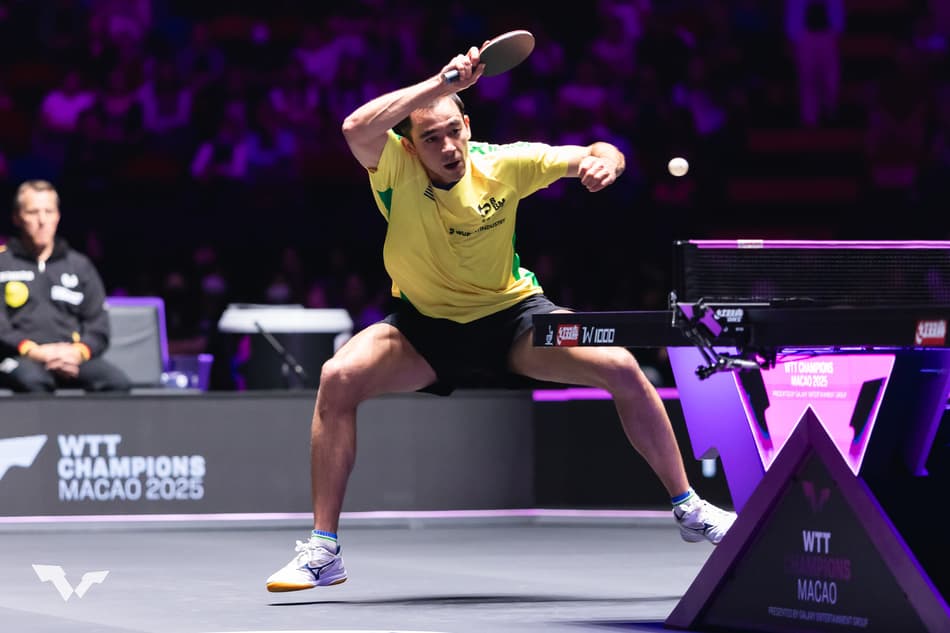 Hugo Calderano enfrenta alemão Dang Qiu no WTT de Macau (Foto: WTT)