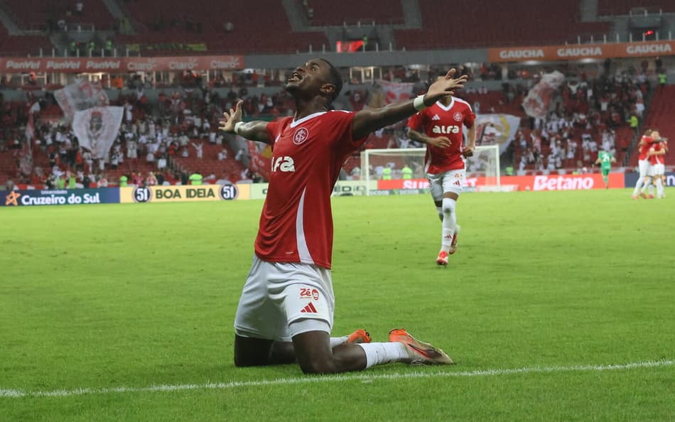 Ricardo Mathias, atacante o Internacional