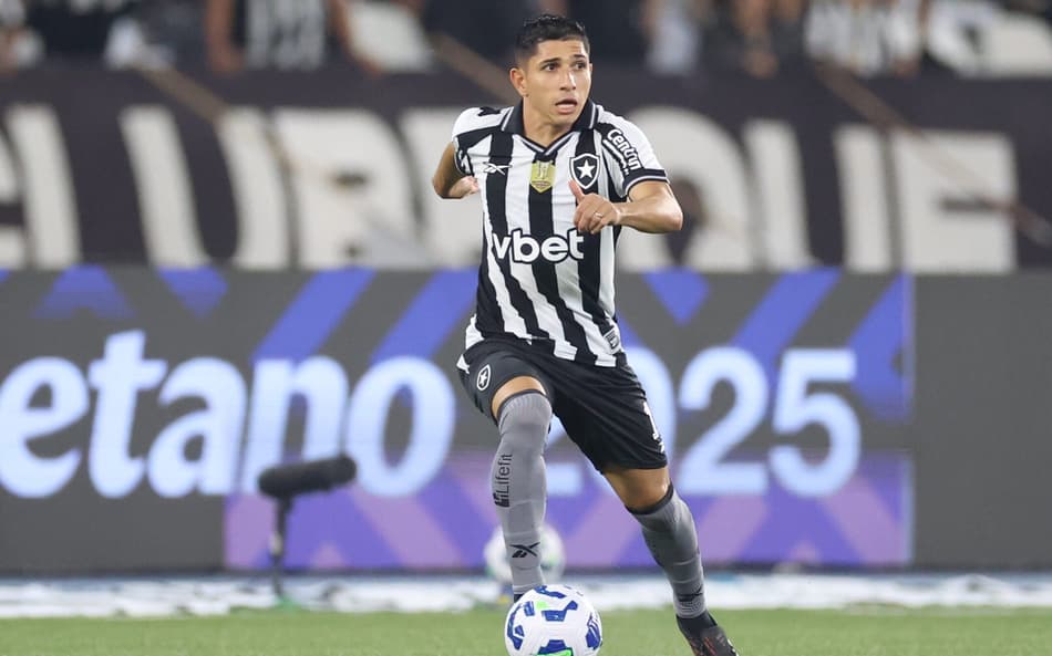 Savarino em ação pelo Botafogo (Foto: Vítor Silva/Botafogo)