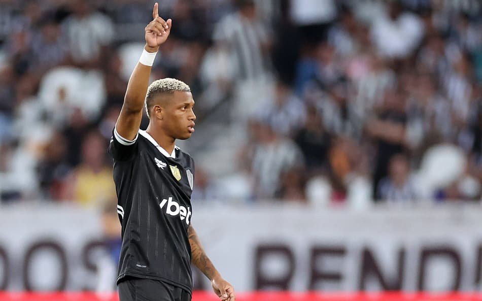 Danilo desfalcará o Botafogo por até seis semanas (Foto: Vítor Silva/Botafogo)