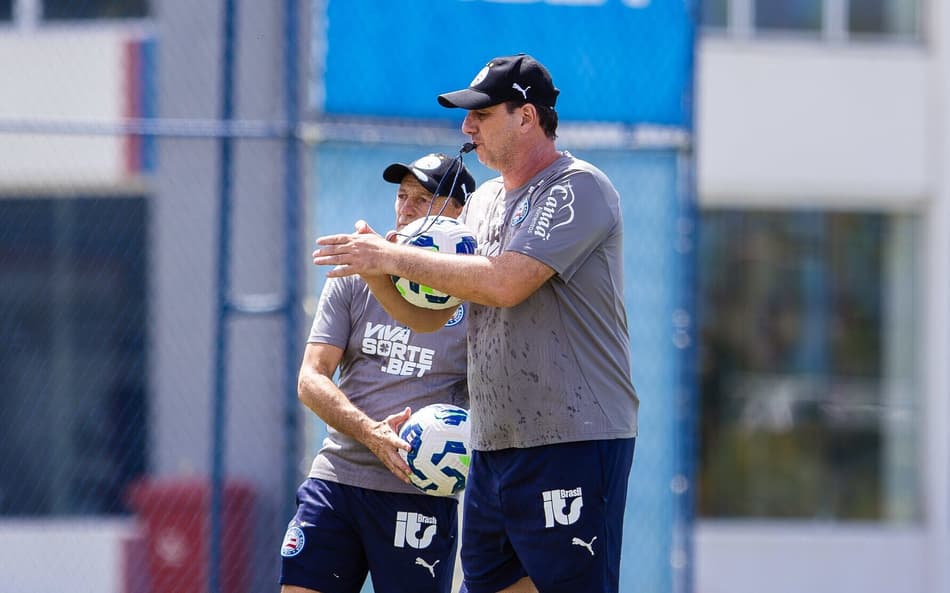 Rogério Ceni comanda treino do Bahia (Foto: Letícia Martins / EC Bahia)