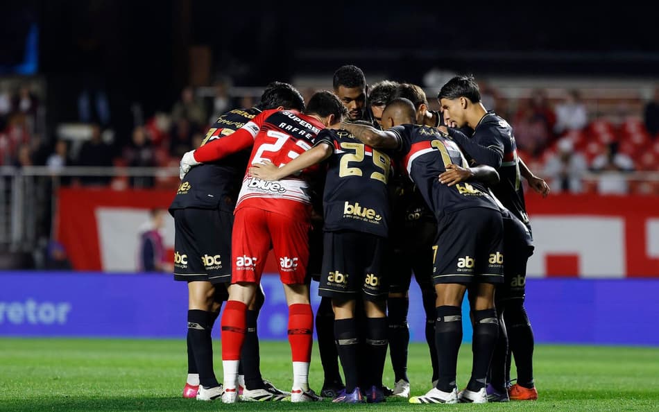 São Paulo precisa vencer a LDU (Foto: Rubens Chiri / São Paulo FC)