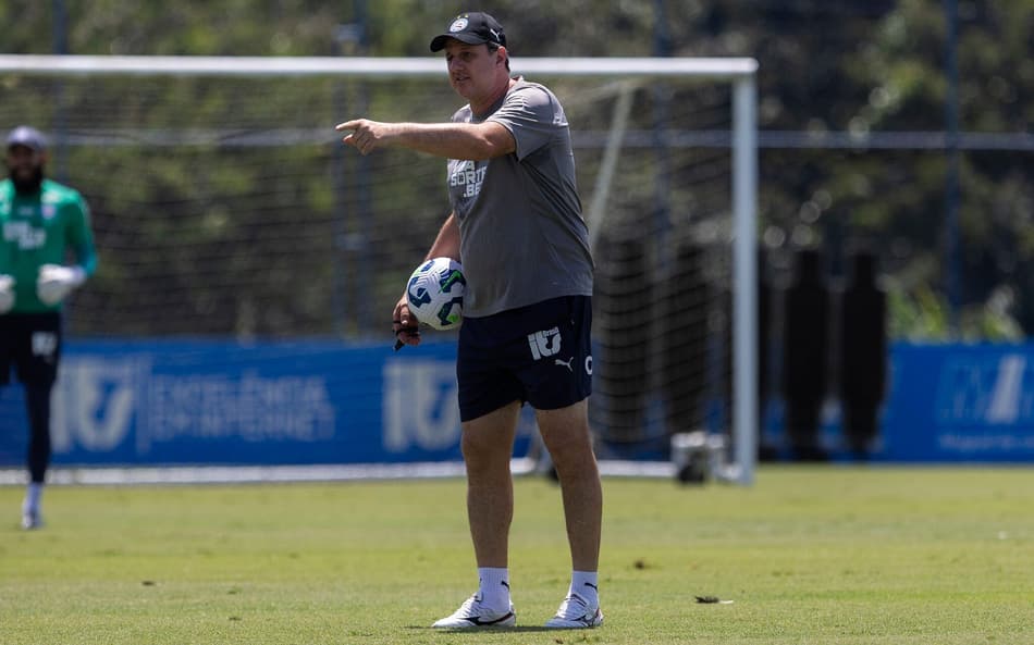 Rogério Ceni comanda treino do Bahia antes de enfrentar o Cruzeiro (Foto: Rafael Rodrigues / EC Bahia)