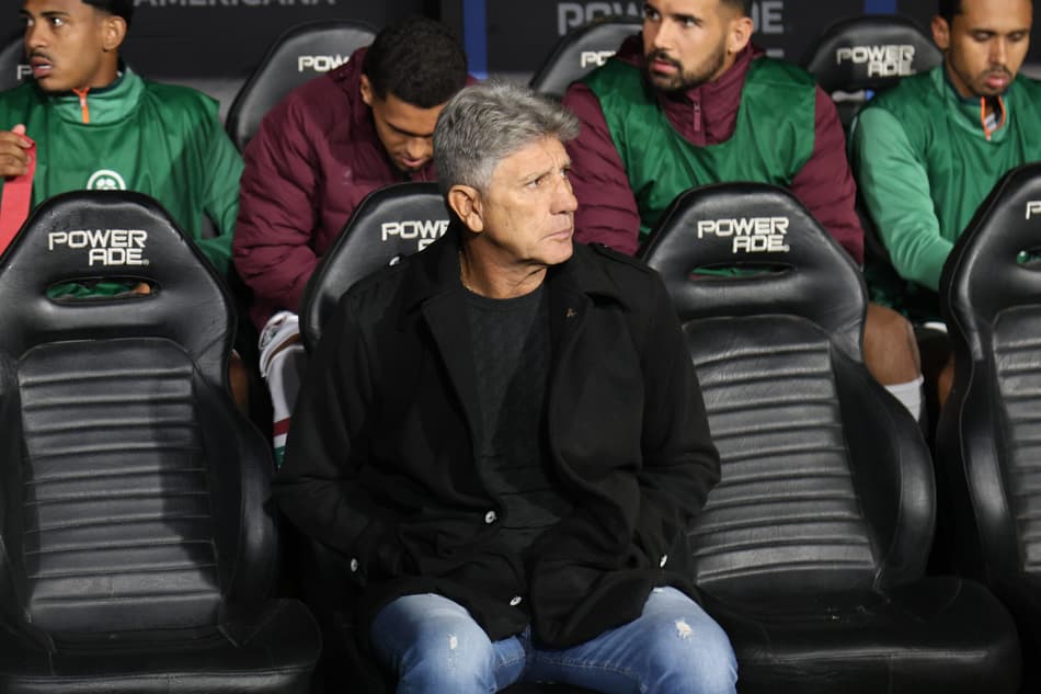 Renato Gaúcho à beira do campo durante Fluminense x Lanús, pela Sul-Americana (Foto: Marcelo Gonçalves/ Fluminense FC)