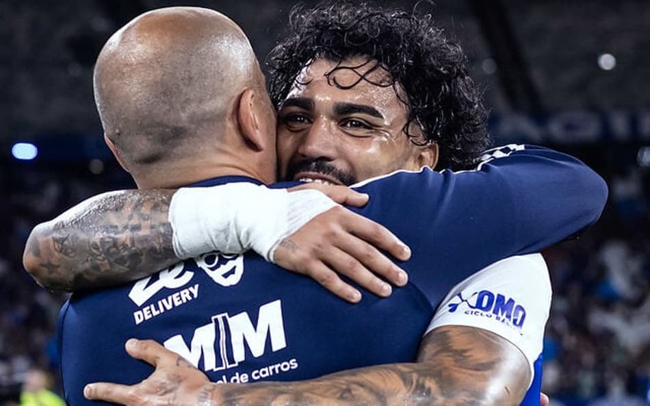 Técnico Leonardo Jardim e Gabigol (Foto: Gustavo Aleixo/Cruzeiro)