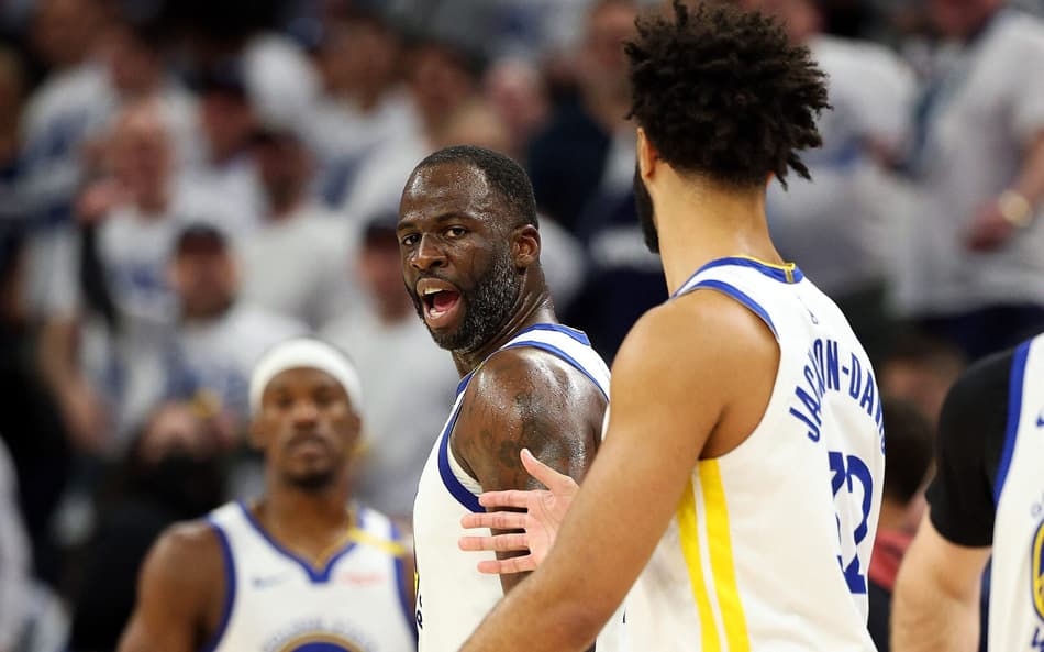 Draymond Green, do Warriors, em jogo contra o Timberwolves na NBA (Foto: David Berding/Getty Images/AFP)