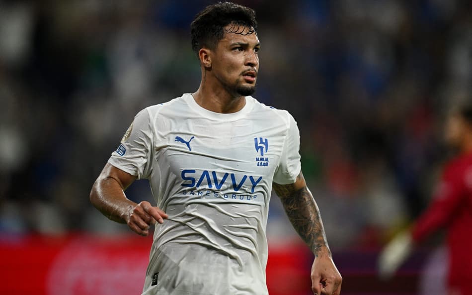 Marcos Leonardo em ação em Al-Hilal x Pachuca (Foto: Federico PARRA / AFP)