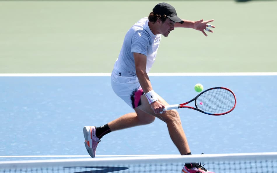 João Fonseca na vitória na estreia do US Open (Foto: Al Bello/Getty Images/AFP )