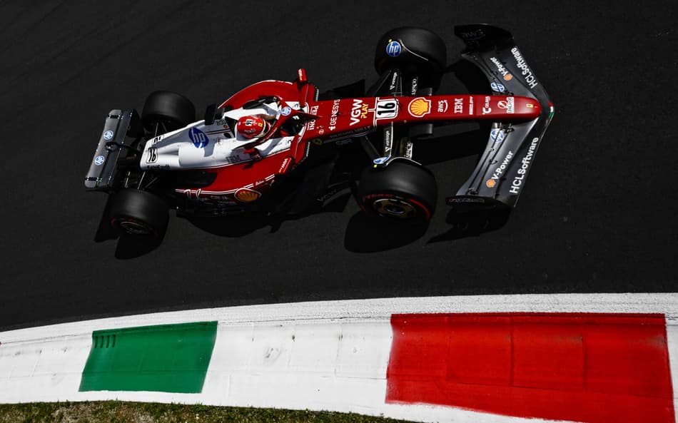 Charles Leclerc durante o grande Prêmio de Monza da Fórmula 1 (Foto: Philippe Lopez / AFP)