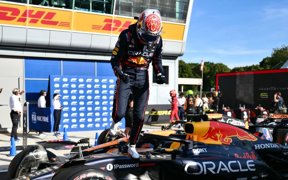 Max Verstappen é pole no GP da Itália de F1 (Foto: Marco Bertorello / POOL / AFP)