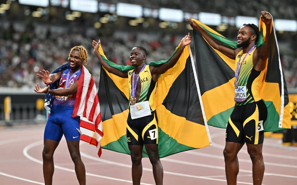 Medalhistas dos 100 metros (Foto: Andrej ISAKOVIC / AFP)