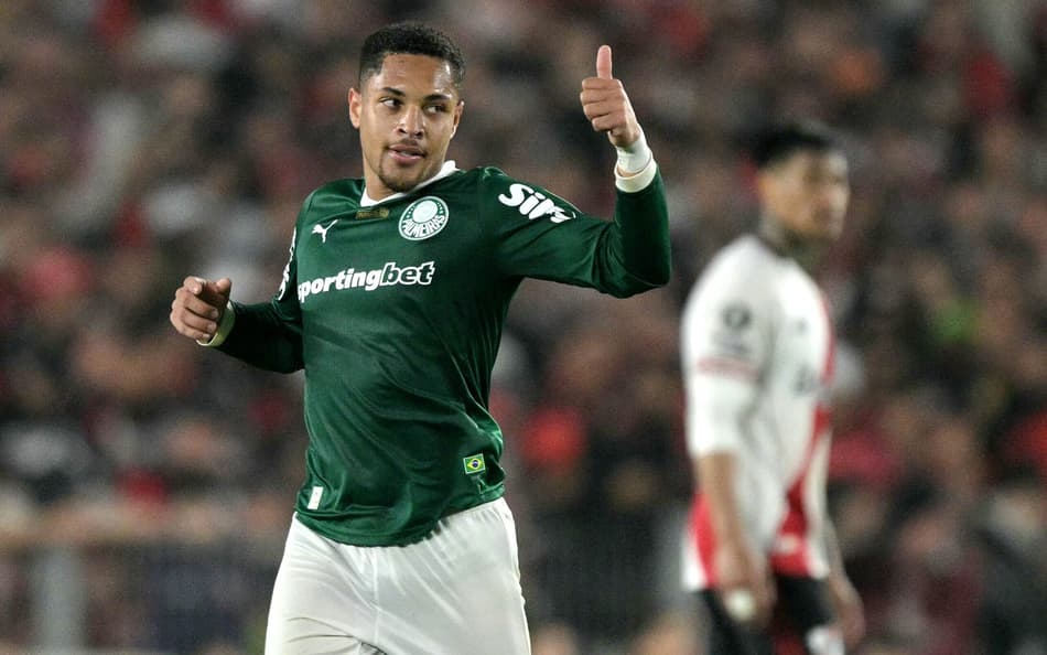 Vitor Roque - Palmeiras x River