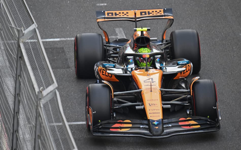 Lando Norris, da McLaren, na classificação para o GP do Azerbaijão, no circuito de Baku (Foto: Alexander Nemenov / AFP)