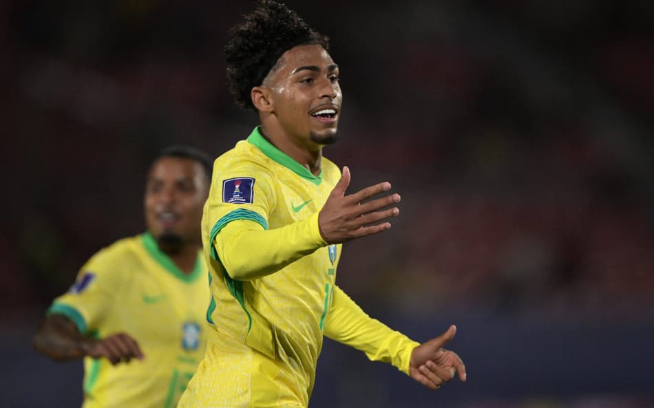 Luighi comemora gol do Brasil contra o México no sub-20 (Foto: Rodrigo Arangua / AFP)