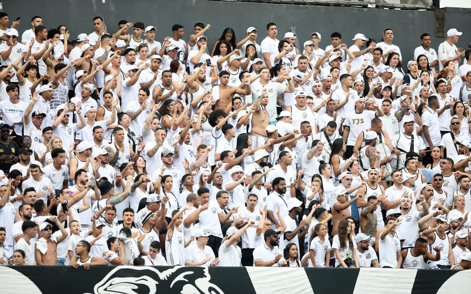 Torcida do Santos na Vila Belmiro