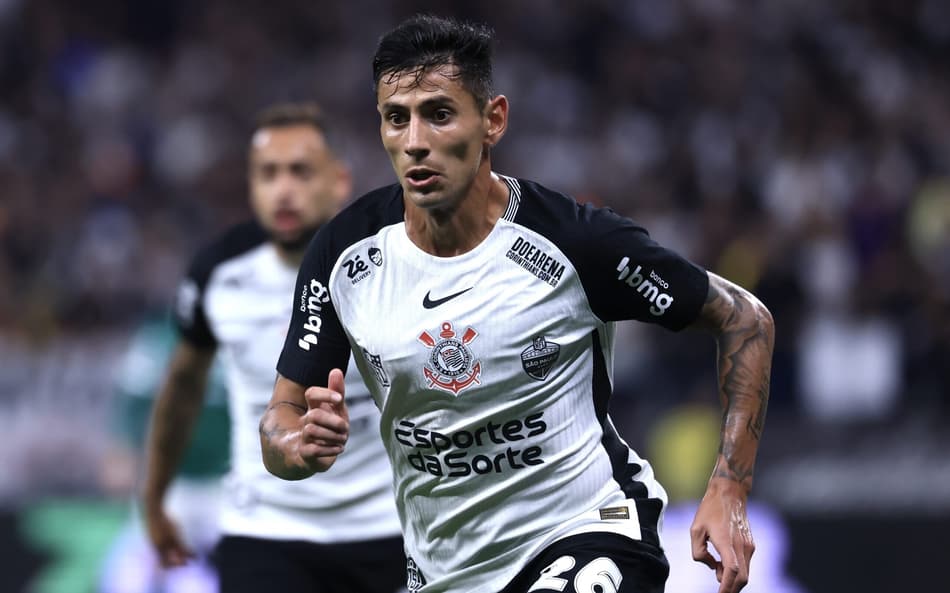 Fabrizio Angileri iniciou conversas para renovar com o Corinthians