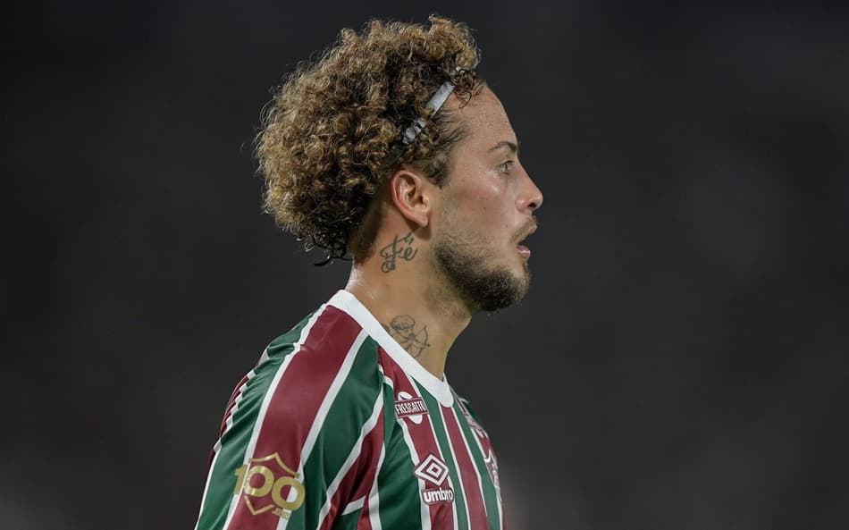 Guga em ação em Fluminense x Bahia pela Copa do Brasil