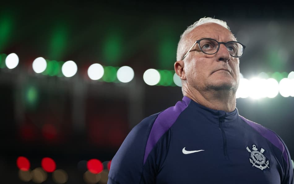 Dorival tem problemas na escalação do Corinthians ( Foto: Jorge Rodrigues/AGIF)