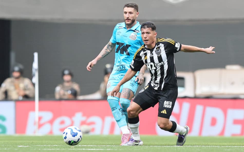 Zé Rafael acumula 15 jogos com a camisa do Santos. (Foto: Gilson Lobo/AGIF)