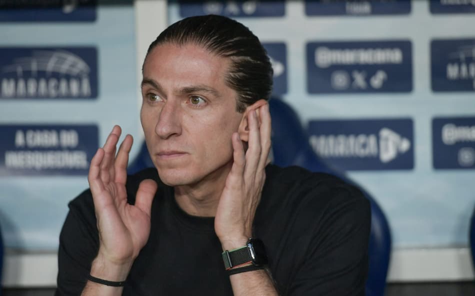 Filipe Luís é o técnico do Flamengo (Foto: Thiago Ribeiro/AGIF)