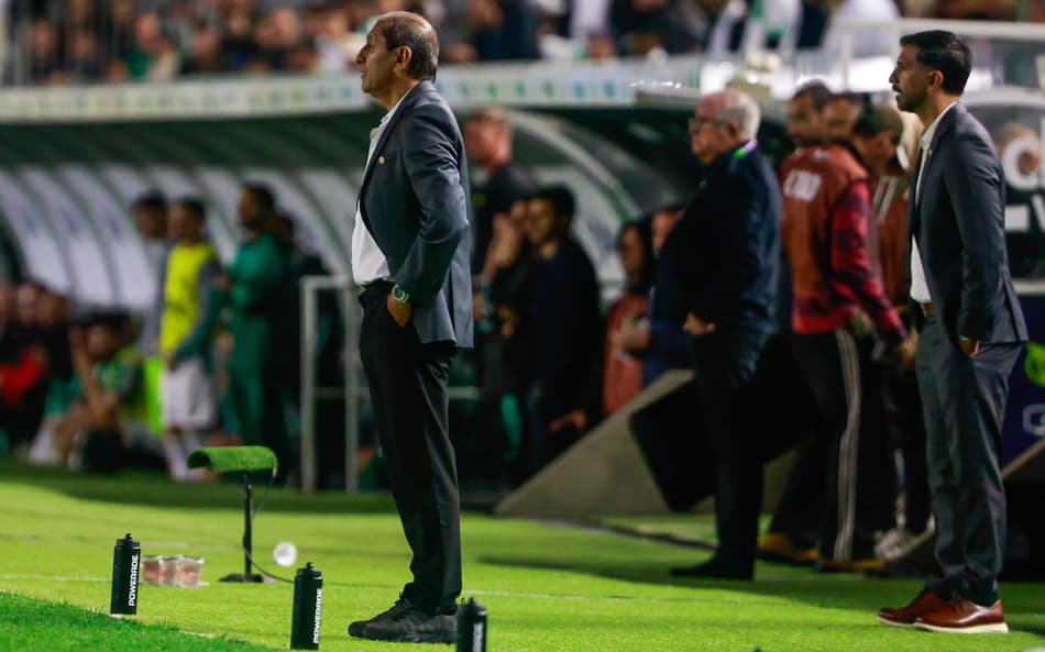 Ramón e Emiliano Díaz no primeiro jogo pelo Internacional