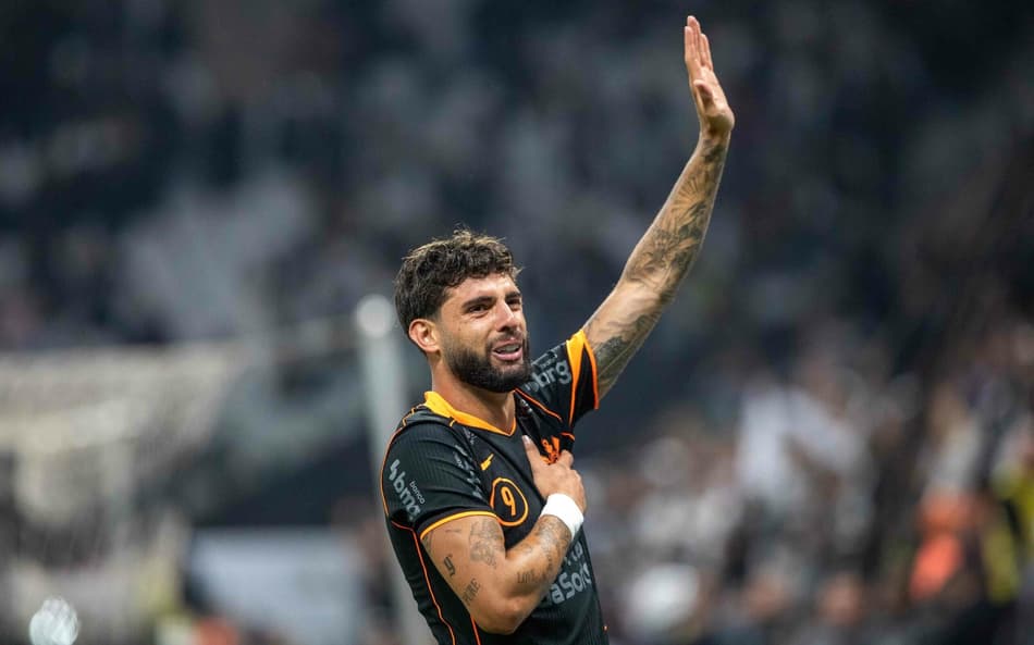 Yuri Alberto se emociona após marcar em Corinthians x Flamengo (Foto: Joisel Amaral/AGIF)