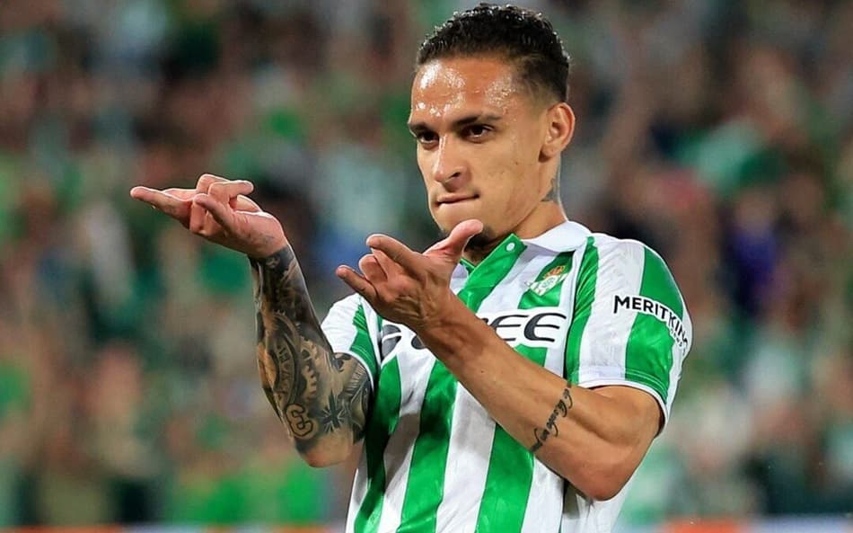 Antony está de volta à Seleção Brasileira após bela temporada em La Liga pelo Betis (Foto: Divulgação/X)