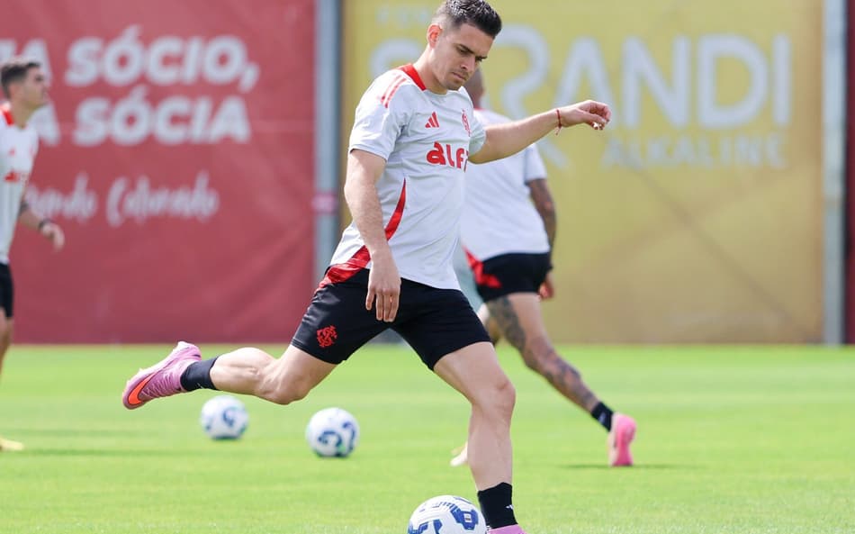Rafael Borré, atacante do Internacional