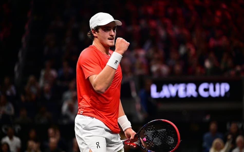 João Fonseca na vitória na estreia da Laver Cup (Divulgação)