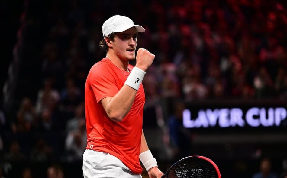 João Fonseca na vitória na estreia da Laver Cup (Divulgação)