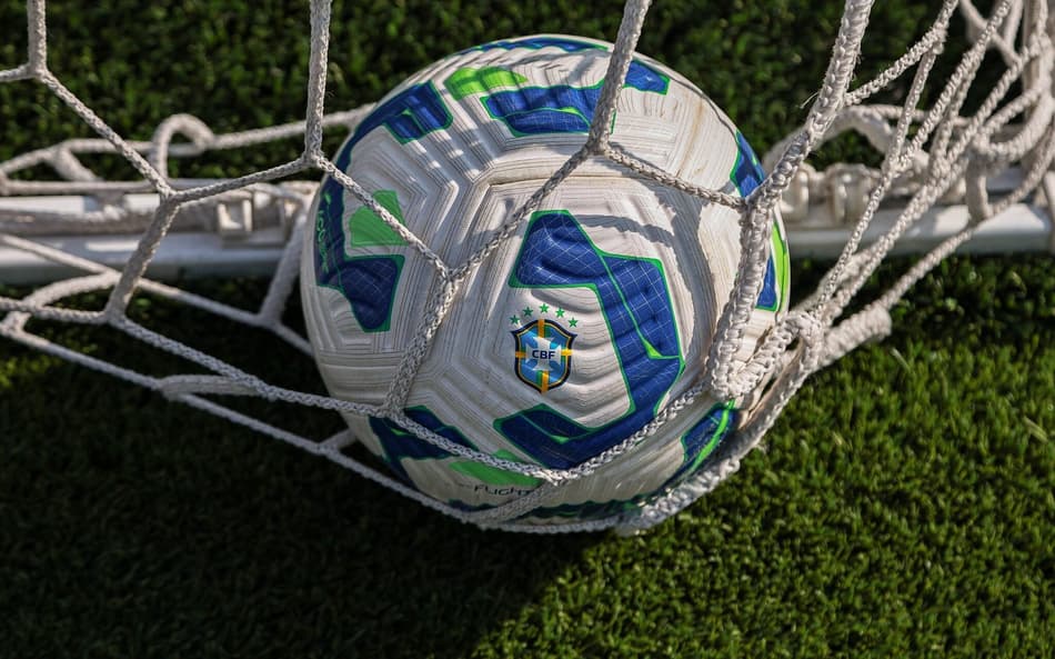 Bola do Brasileirão Feminino (Foto: Rebeca Reis/CBF)