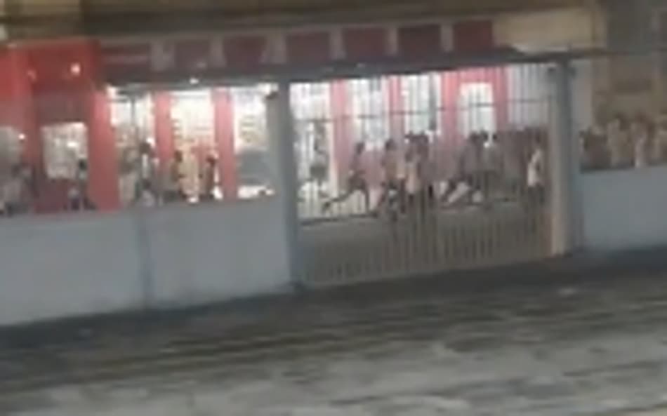 Briga de torcida Vasco x Botafogo (Foto: Reprodução)